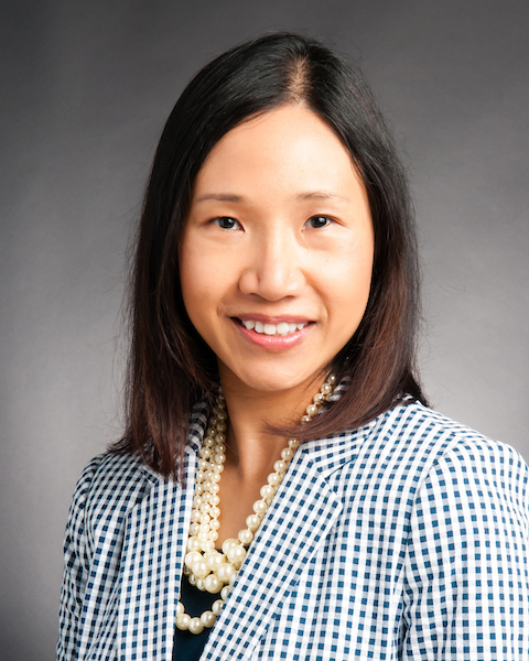 Dr. Sarinda Taegnoi Siemers headshot